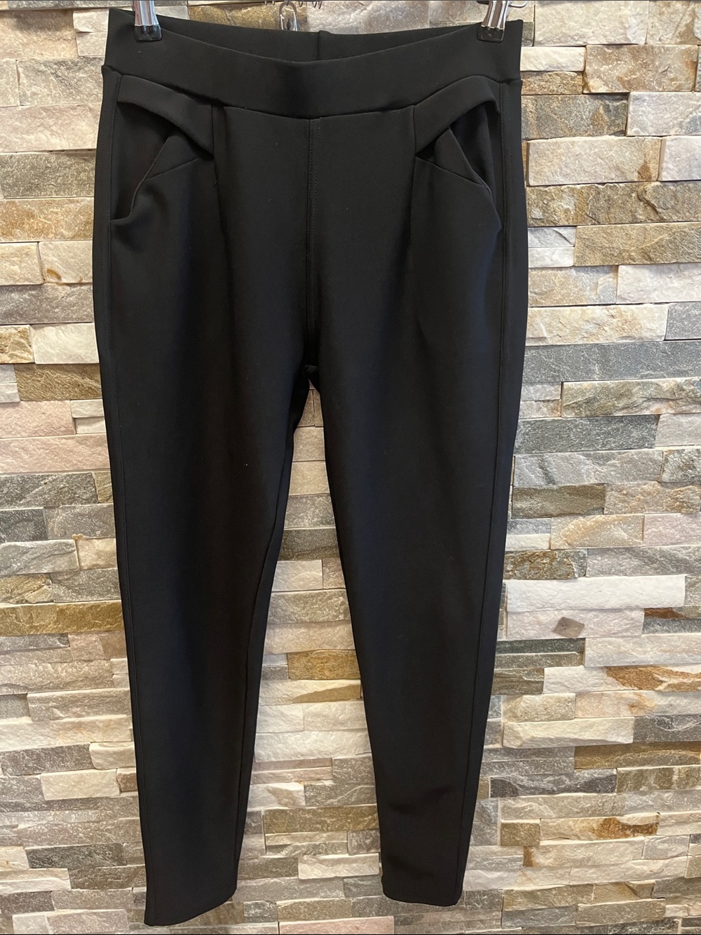 INDERO Classic Black Women's Ponte Skinny Jeans